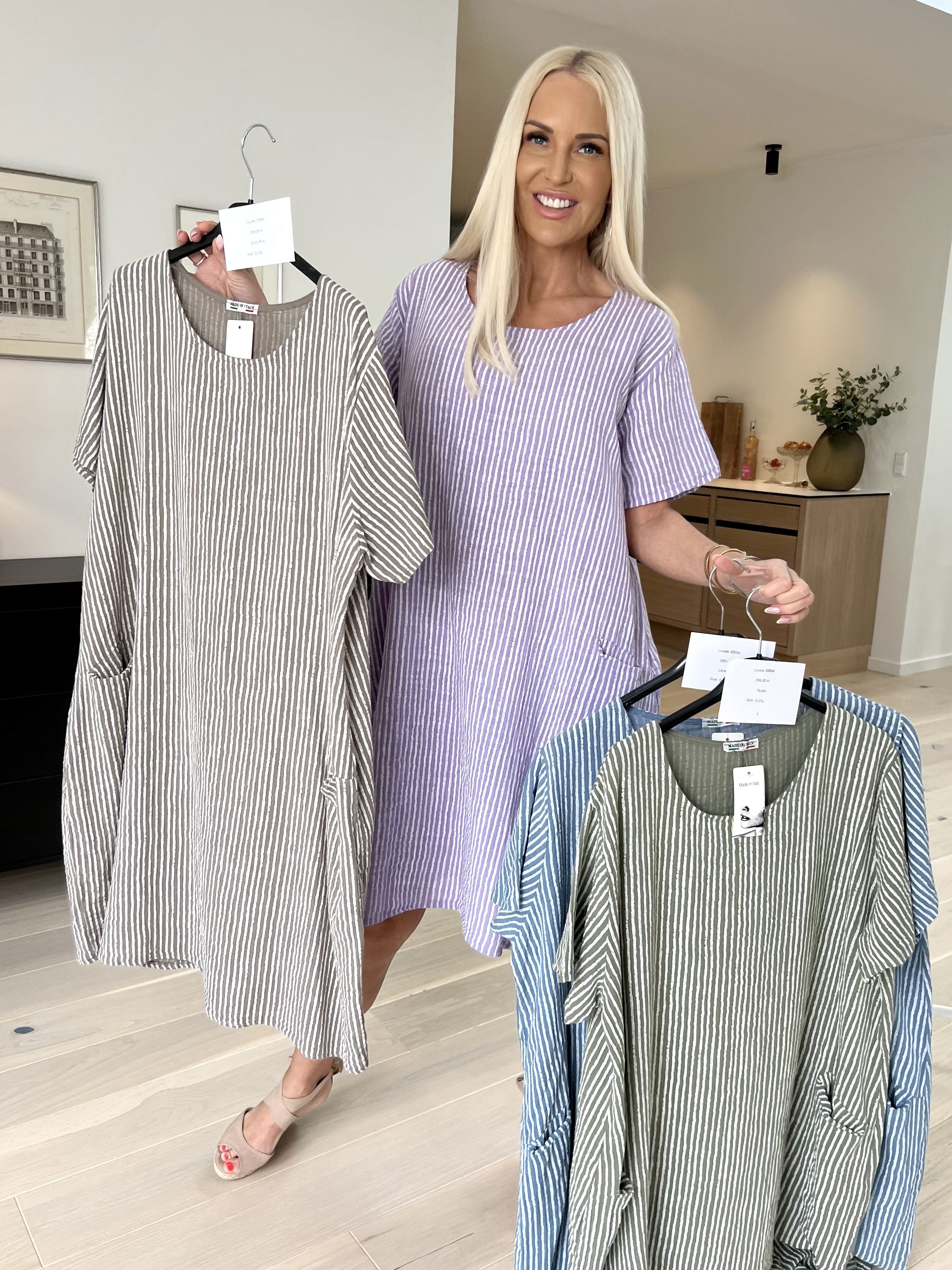 Louise - Finrandig klänning i linneaktigt bomullstyg